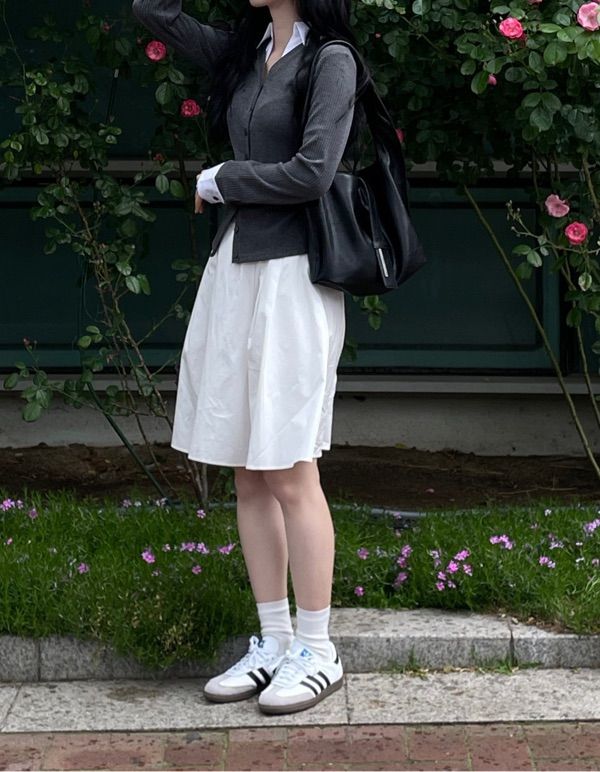 MUSINSA公式 | MATIN KIM VERROU SQUARE SHOULDER BAG IN BLACK