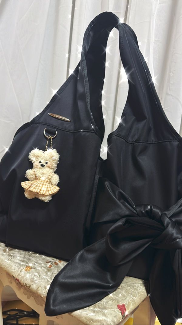 MUSINSA | SIWEOL107 [Nylon] Bow Shoulder Bag (Black)