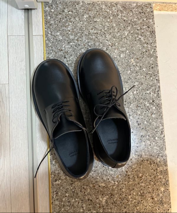 MUSINSA公式 | MUSINSA STANDARD Volume Round Derby Shoes [Black]