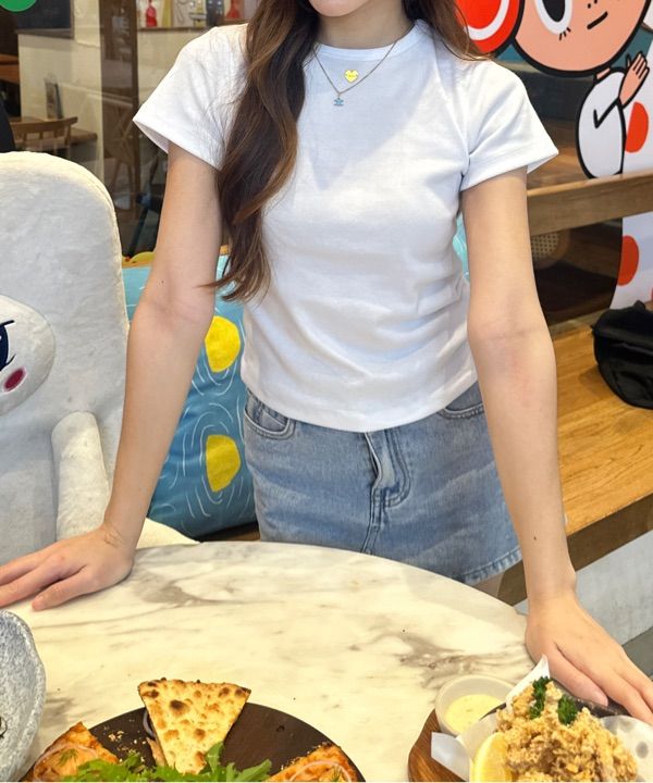 MUSINSA | RONRON BACK RIBBON HEART SLIM CROP T SHIRTS WHITE