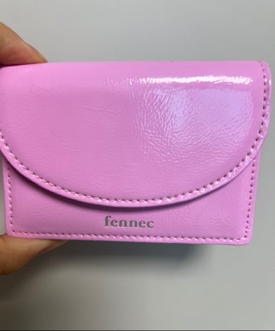 MUSINSA公式 | fennec CRINKLE HALFMOON ACCORDION POCKET - COOL PINK