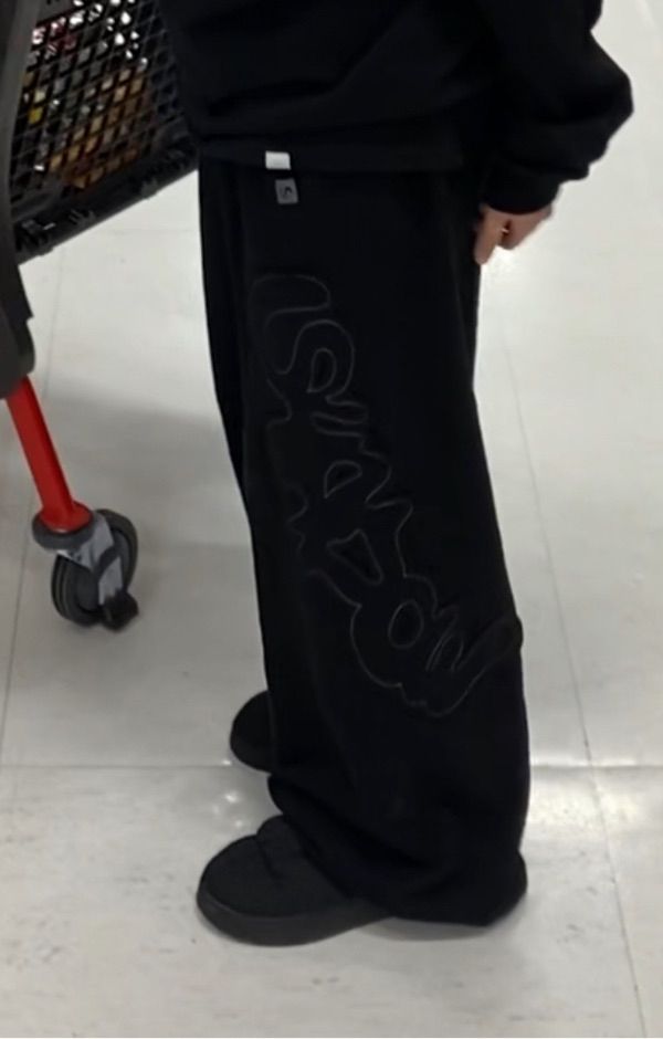 ●PIECEMAKER● TS LOGO APPLIQUE SWEAT PANTS (3色) unisex Designer fashion, Seoul-fully created | W Concept