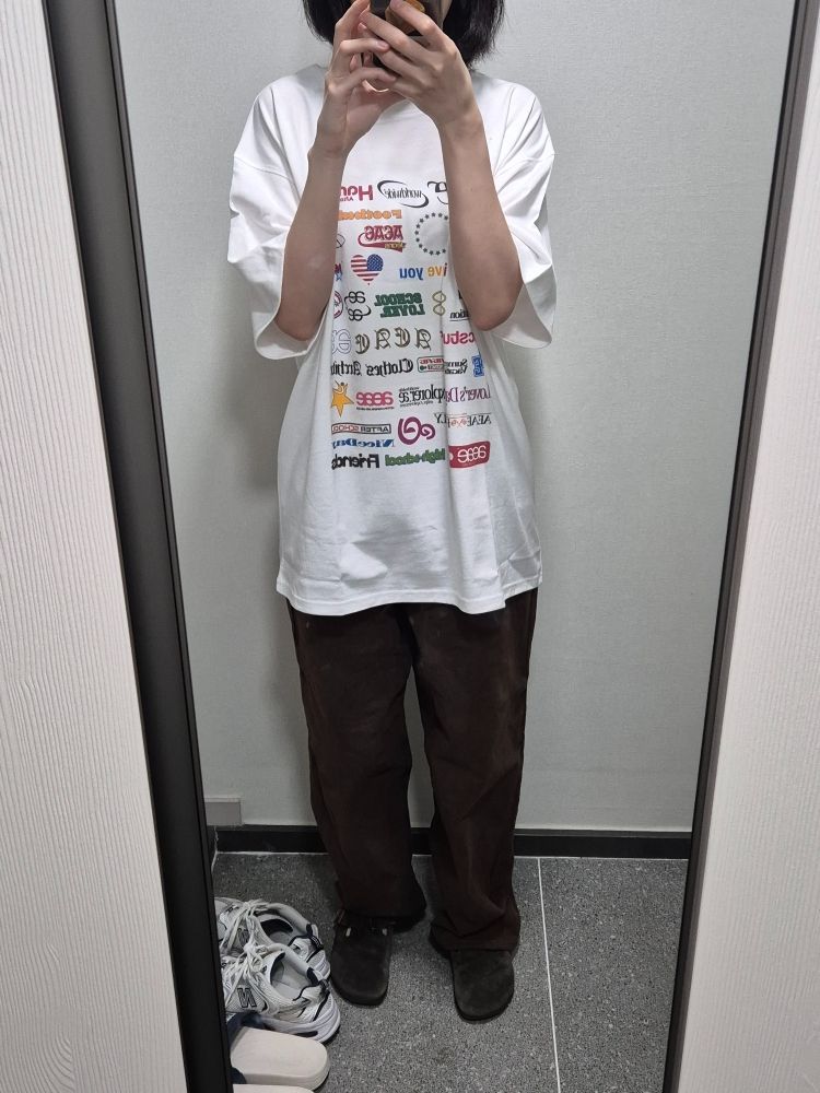 AEAE★[正規品] 韓国大人気 STICKER T-SHIRTS [WHITE] MUSINSA | AEAE STICKER T-SHIRTS [WHITE]