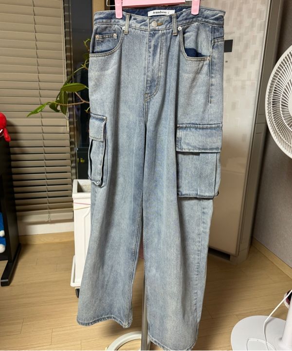 MUSINSA | AVANDRESS Snow Cargo Denim Pants Milk LIGHT BLUE