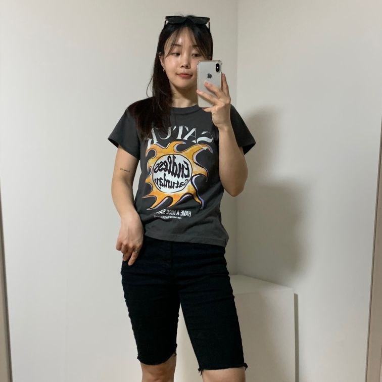 Tシャツ・カットソー SATUR Sun Retro Graphic Short Sleeve T-Shirt Retro Charcoal MUSINSA | SATUR Sun Retro Graphic Short Sleeve T-Shirt Retro