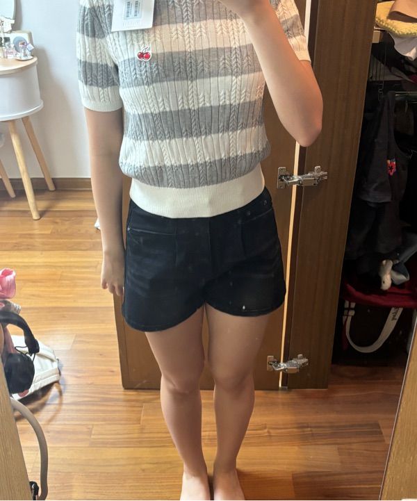 [ KIRSH ]★CHERRY DENIM PINTUCK SHORT PANTS MUSINSA | KIRSH Cherry denim pintuck shorts [Black]