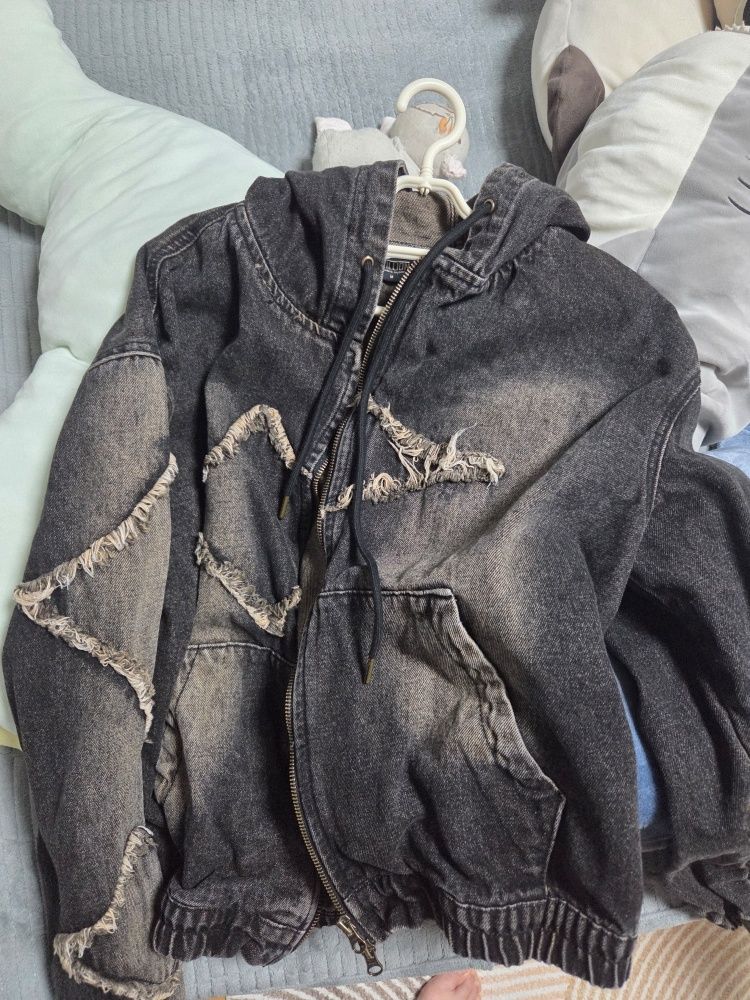 MUSINSA | TRILLION Star Applique Damage Washing Denim Jacket