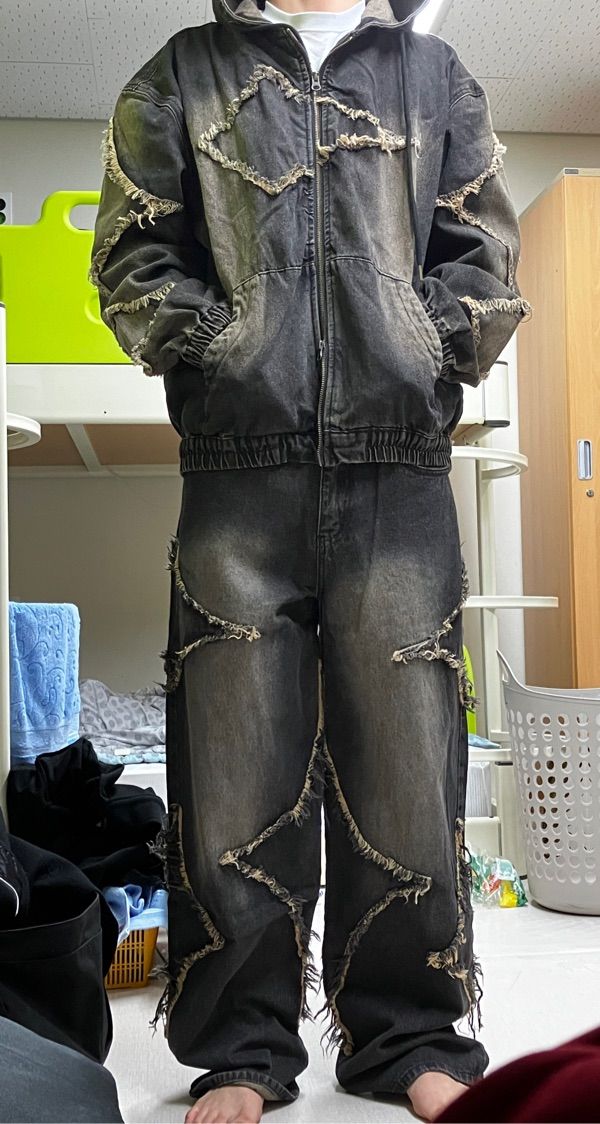 MUSINSA | TRILLION Star Applique Damage Washing Denim Jacket