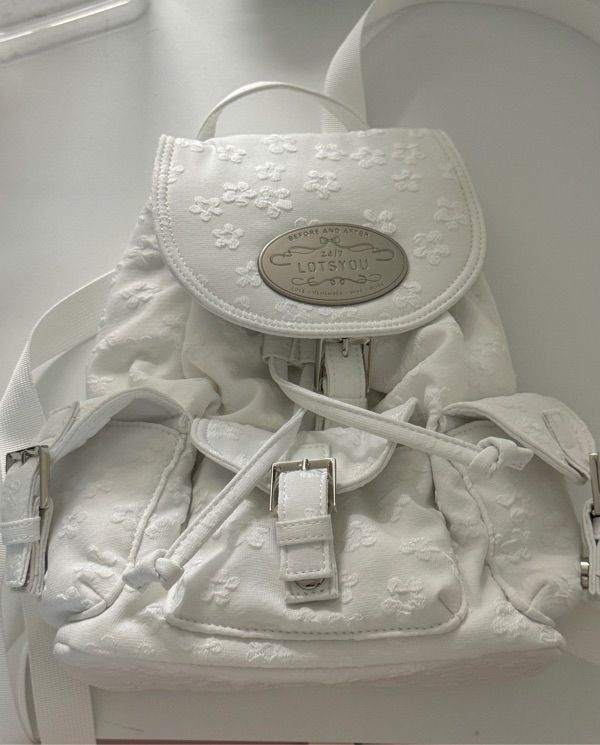 バッグ LOTSYOU Nostalgia chubby Backpack White MUSINSA公式 | LOTSYOU Nostalgia chubby Backpack White