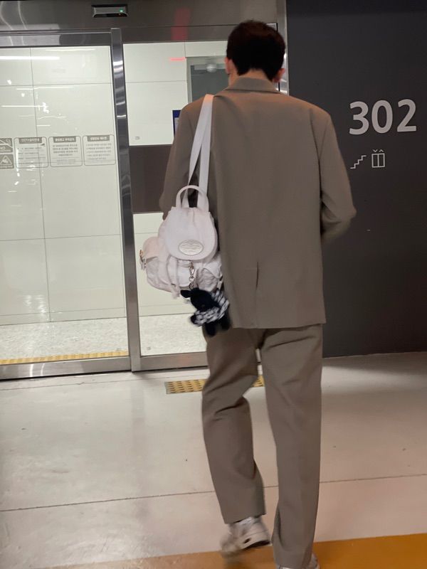 MUSINSA | LOTSYOU Nostalgia chubby Backpack Ivory