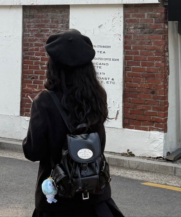 MUSINSA | LOTSYOU Nostalgia chubby Backpack Leather Black