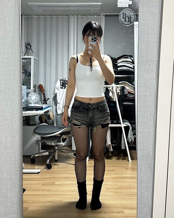 ★ GLOWNY★ GIRLFRIEND TANK TOP BLACK GY24ASL013BK MUSINSA | GLOWNY GIRLFRIEND TANK TOP (BLACK)