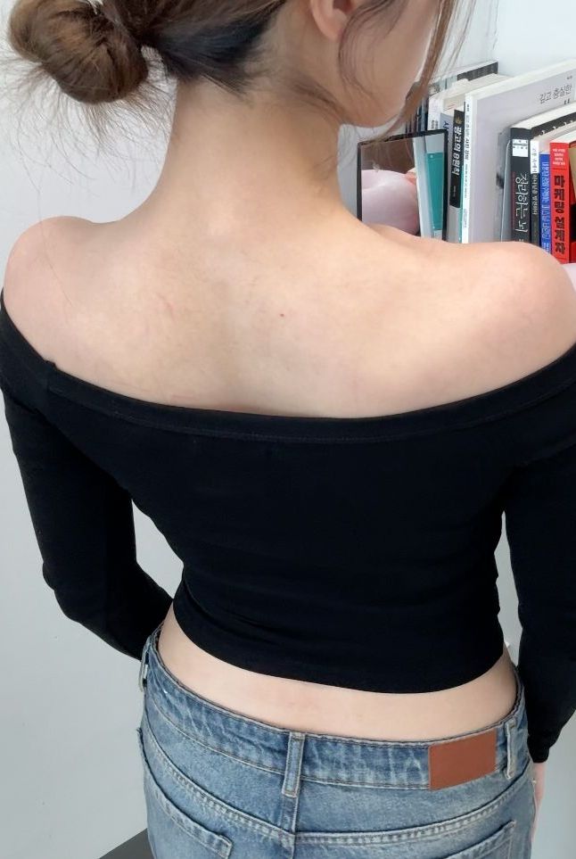★2024SS新作★glowny★GIRLFRIEND OFF SHOULDER TOP ☆2024SS新作☆glowny☆GIRLFRIEND OFF SHOULDER TOP (GLOWNY/T