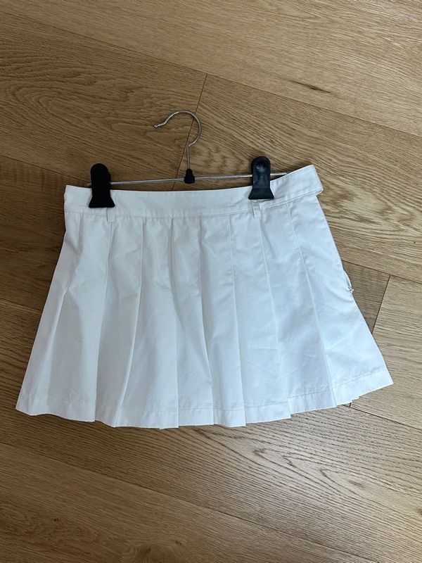 MUSINSA | GLOWNY GIRLFRIEND PLEATED MINI SKIRT (WHITE)