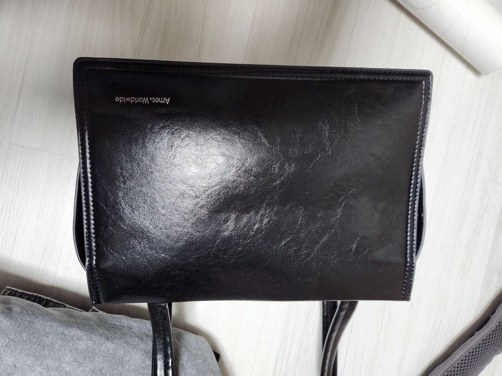 ★AMES-WORLDWIDE★SQUARE SHOULDER BAG RED★正規品/直送料込 AMES-WORLDWIDE] SQUARE SHOULDER BAG RED | もごつ
