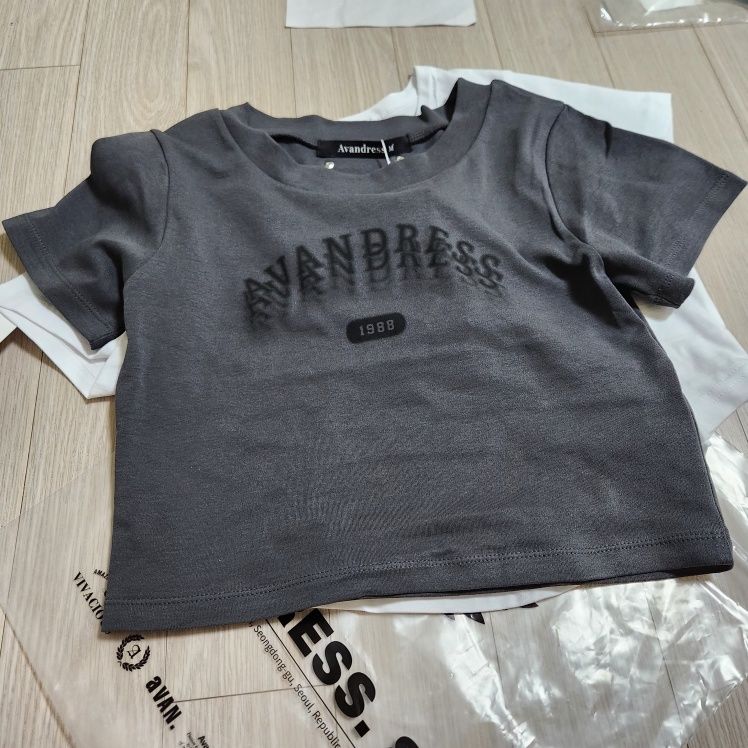 [AVANDRESS] ★24SS★Shake It T-shirt - 4COL MUSINSA | AVANDRESS Shake It Crop T-shirt - 3COL