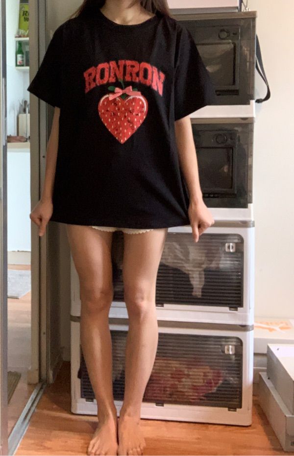 ★2024SS新作★RONRON★ STRAWBERRY RIBBON BASIC FIT T SHIRT MUSINSA | RONRON STRAWBERRY RIBBON BASIC FIT T SHIRT WHITE RED
