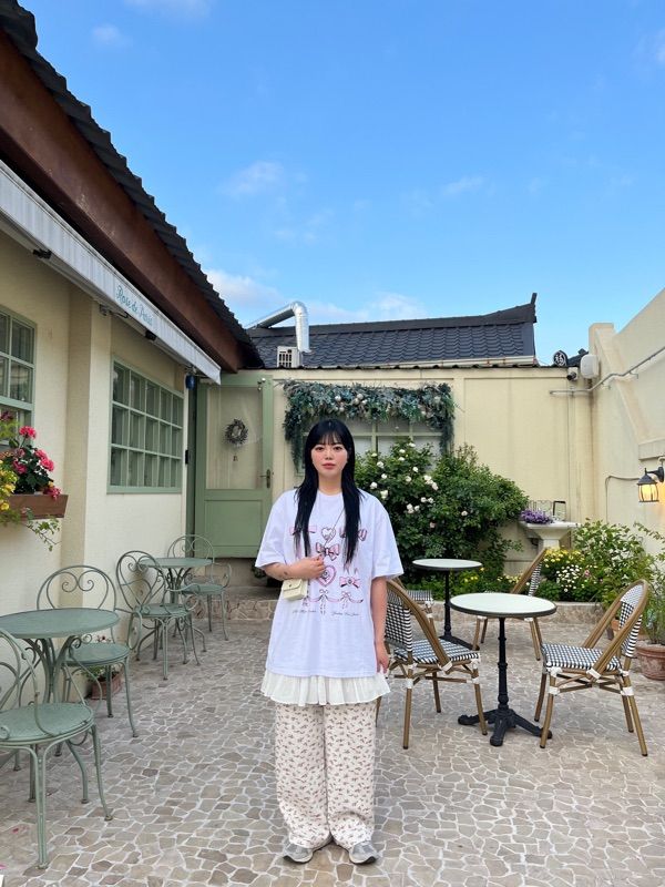 [YOUHEE] RIBBON GRAPHIC T-SHIRTS WHITE ★新商品★ MUSINSA | YOUHEE RIBBON GRAPHIC T-SHIRTS WHITE