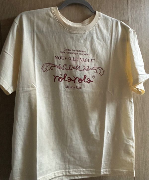 【ROLAROLA】VINTAGE NOUVELLE LOGO HALF Tシャツ4色◆送料込 MUSINSA公式 | ROLAROLA VINTAGE NOUVELLE LOGO HALF T-SHIRT BLACK
