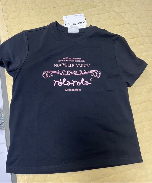 MUSINSA公式 | ROLAROLA VINTAGE NOUVELLE LOGO HALF T-SHIRT BLACK