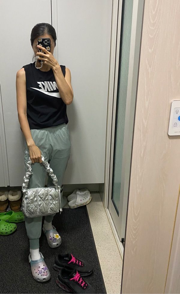 【CARLYN】Luke CLOUD BLUE Designer fashion, Seoul-fully created | W Concept