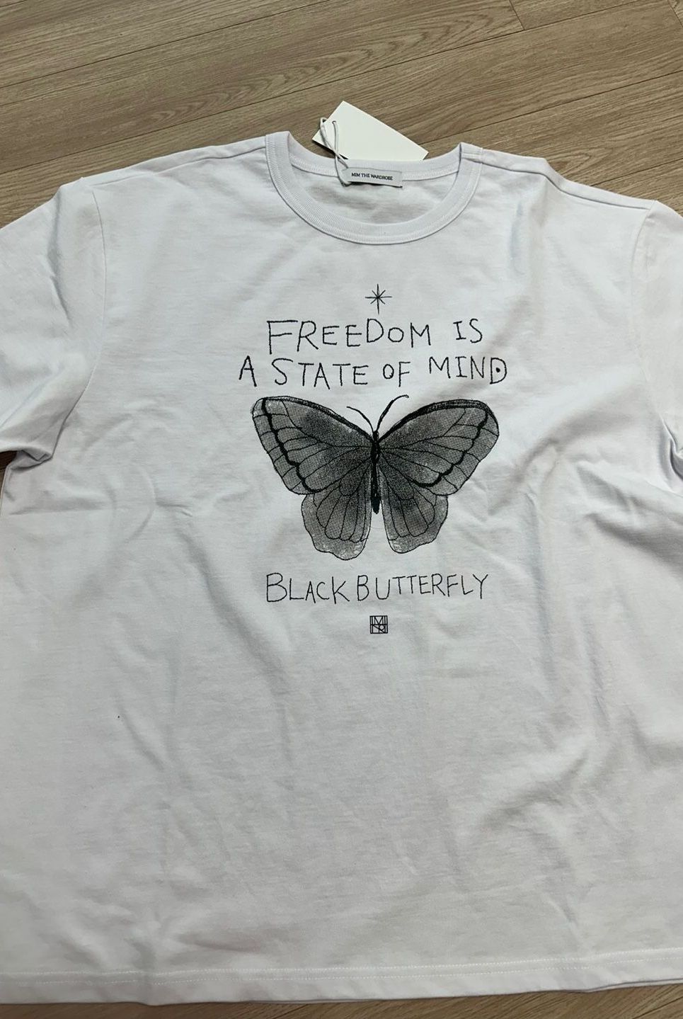 ★MIM the wardrobe★ Black Butterfly T-ShirtLight Grey MW241 MUSINSA | MIMTHEWARDROBE Black Butterfly T-Shirt_Light Gray