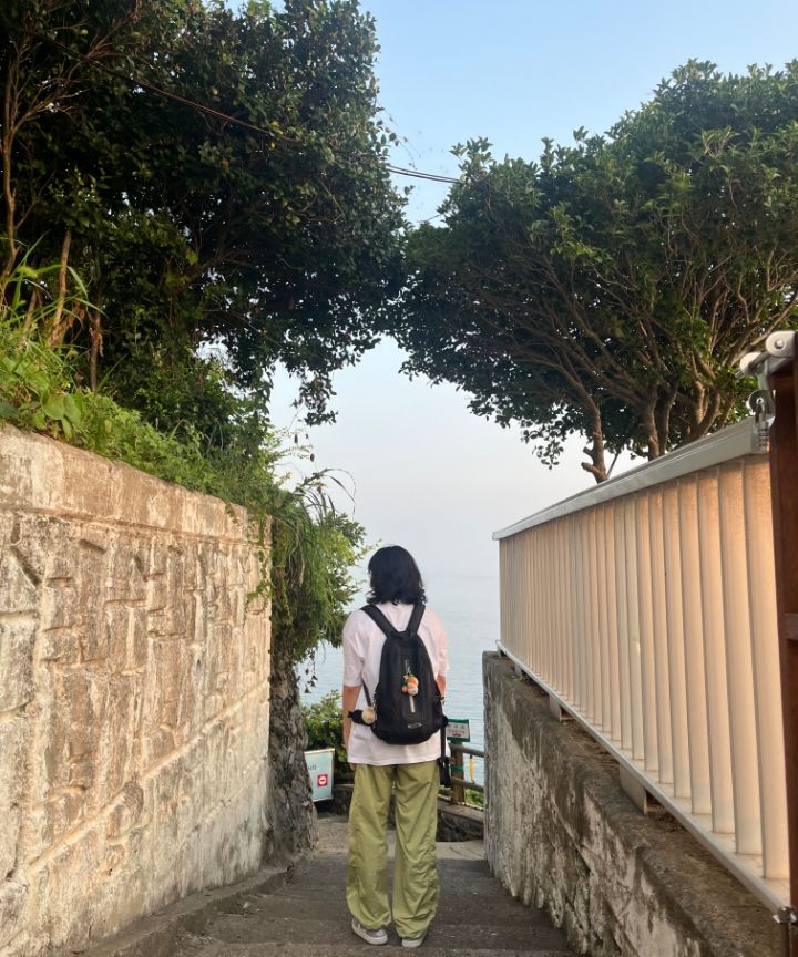 MUSINSA公式 | OPENING PROJECT Mesh Pocket Runner Bag - Black