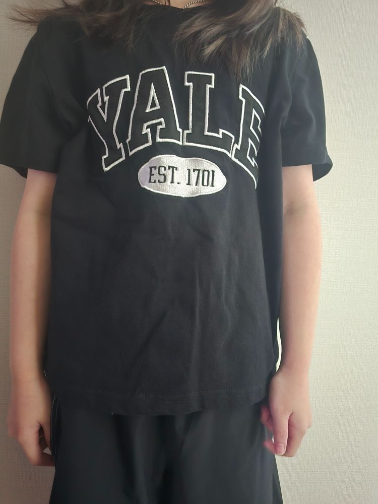 MUSINSA | YALE Women's Two-Tone Arch Crop Short Sleeve T