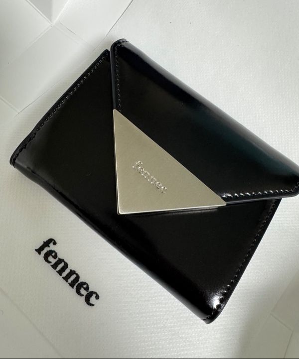 MUSINSA公式 | fennec LACQUER TRIANGLE WALLET - MATT BLACK