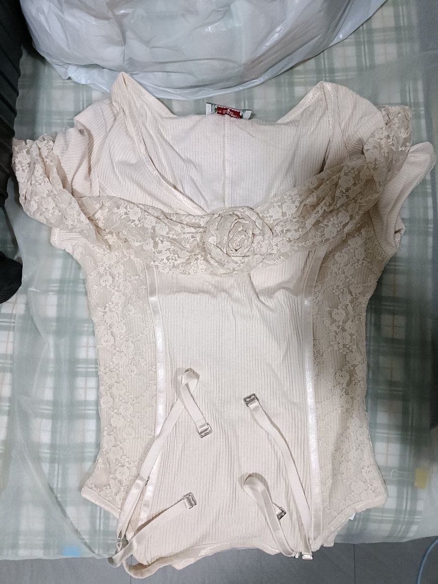 MUSINSA | SCULPTOR Corset U Neck Tee Raw