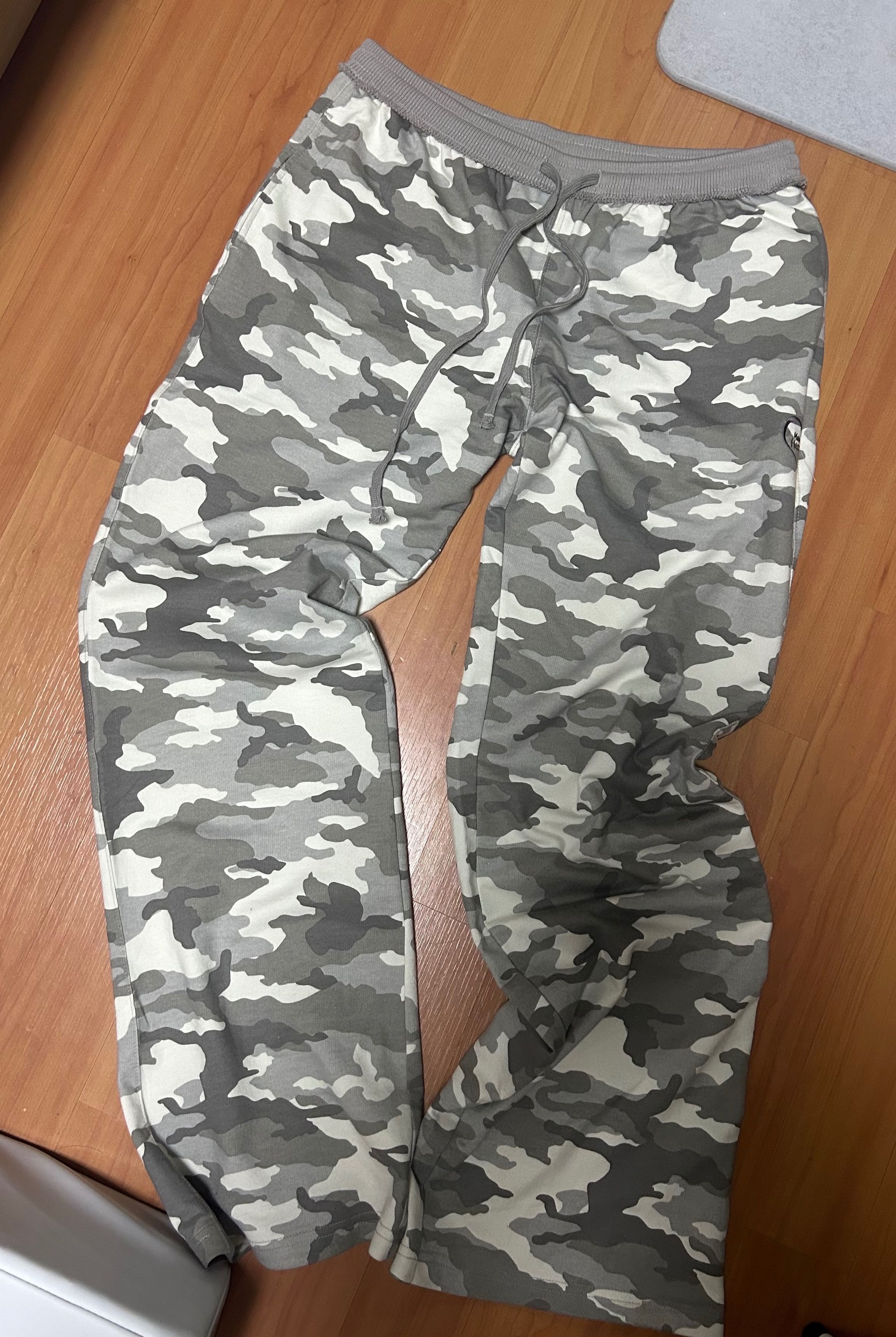 Sculptor Heaven Camo Sweatpants スウェットパンツ SCULPTOR（スカルプター）の「Heaven Camo Sweatpants/ヘブン