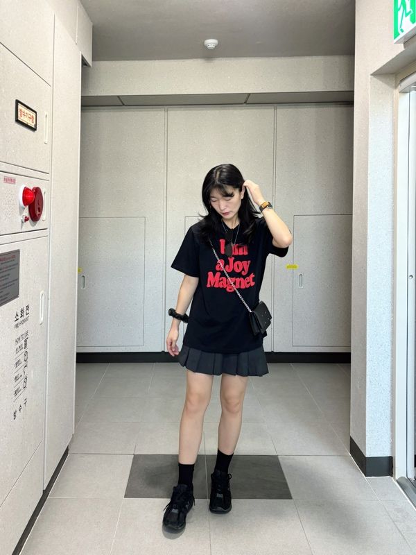 ★SCULPTOR★ I am a Joy Magnet Tee White SC24S252WH ☆SCULPTOR☆ I am a Joy Magnet Tee White SC24S252WH MUSINSA