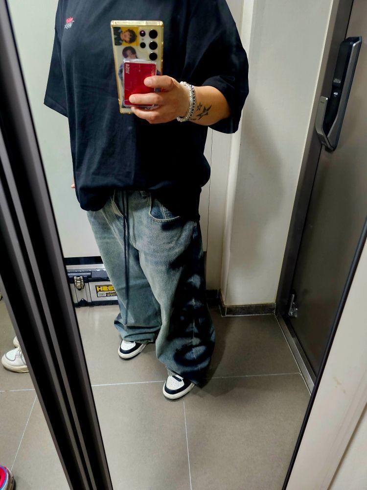 BLACKBLONDのBBD Side Sprayed Custom Denim Pants 全3色 BLACKBLONDのBBD Side Sprayed Custom Denim Pants 全3色