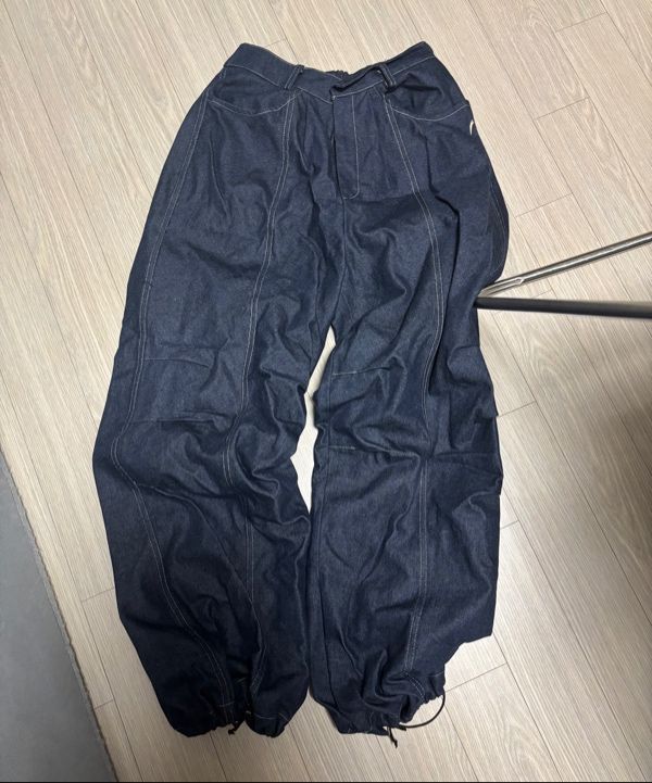 MUSINSA | AAKAM 98 Printed Knee Pin-tuck Denim Pants (Blue)