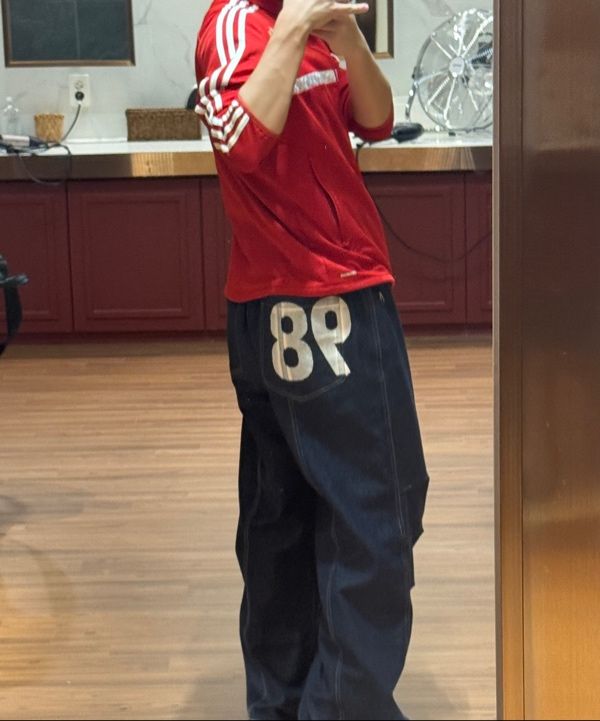 MUSINSA | AAKAM 98 Printed Knee Pin-tuck Denim Pants (Blue)