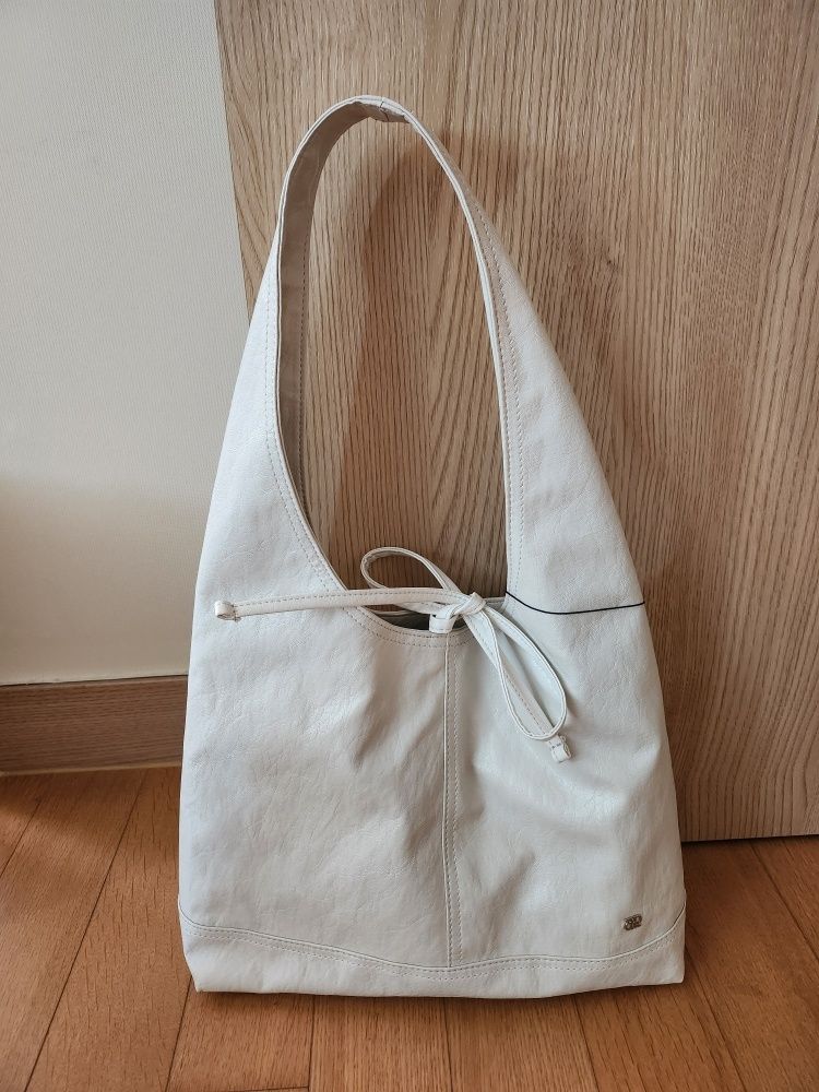 MUSINSA | DEPOUND Pinobaek Hobo [Ivory]