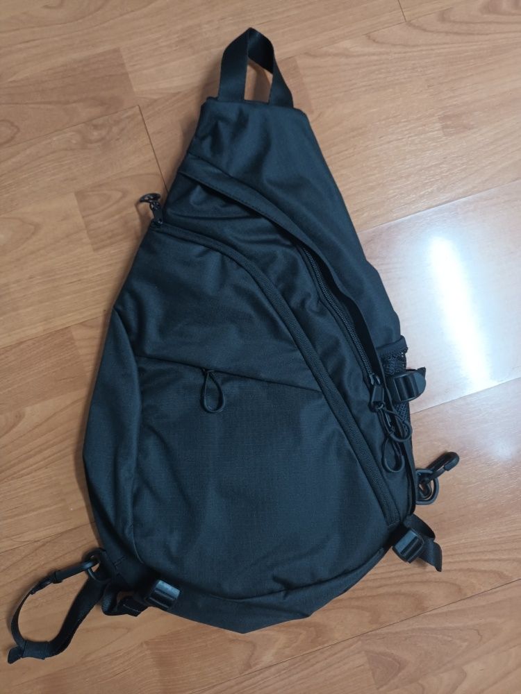 MUSINSA公式 | MUSINSA STANDARD Ripstop Utility Sling Bag [Black]