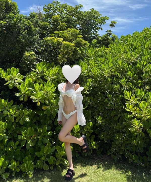 ★GLOWNY★GLOWNY★GLOWNY★ FRILL BALCONETTE BIKINI TOP WHITE ☆GLOWNY☆FRILL BALCONETTE BIKINI TOP (WHITE)☆正規品/送料込