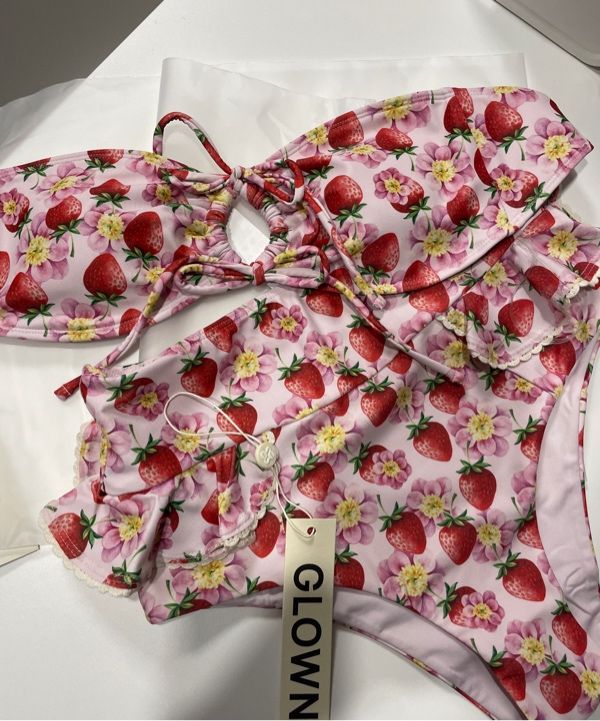★GLOWNY★SKIRTED BIKINI BOTTOM (STRAWBERRY MILK)★正規品 SKIRTED BIKINI BOTTOM (STRAWBERRY MILK) - GLOWNY
