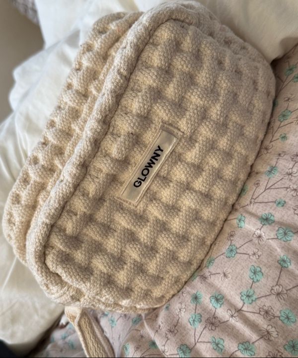 MUSINSA | GLOWNY COTTON TILE POUCH (IVORY)