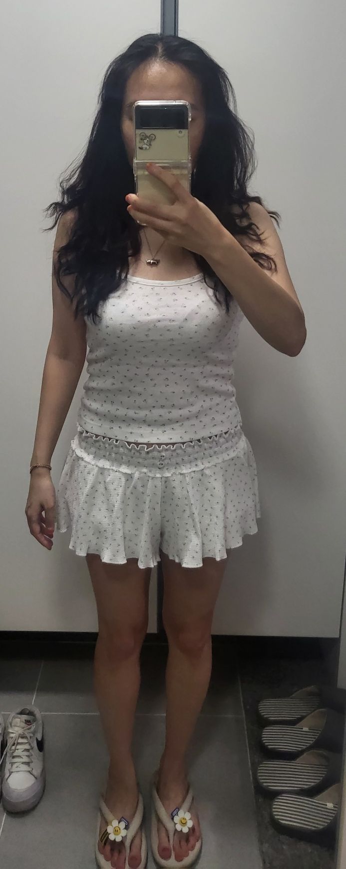 MUSINSA | GLOWNY PROVINCE EYELET SHORTS (CREAM BLOOM)