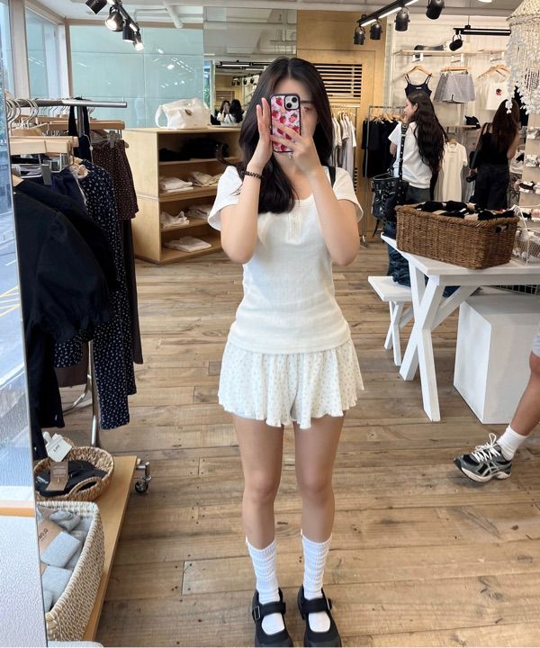 MUSINSA | GLOWNY PROVINCE EYELET SHORTS (CREAM BLOOM)