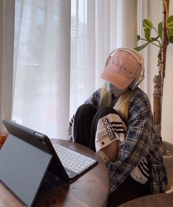 [MATIN KIM]★韓国人気★MATIN STITCH BALL CAP ☆関税/送料込☆Matin Kim☆MATIN STITCH BALL CAP (Matin Kim