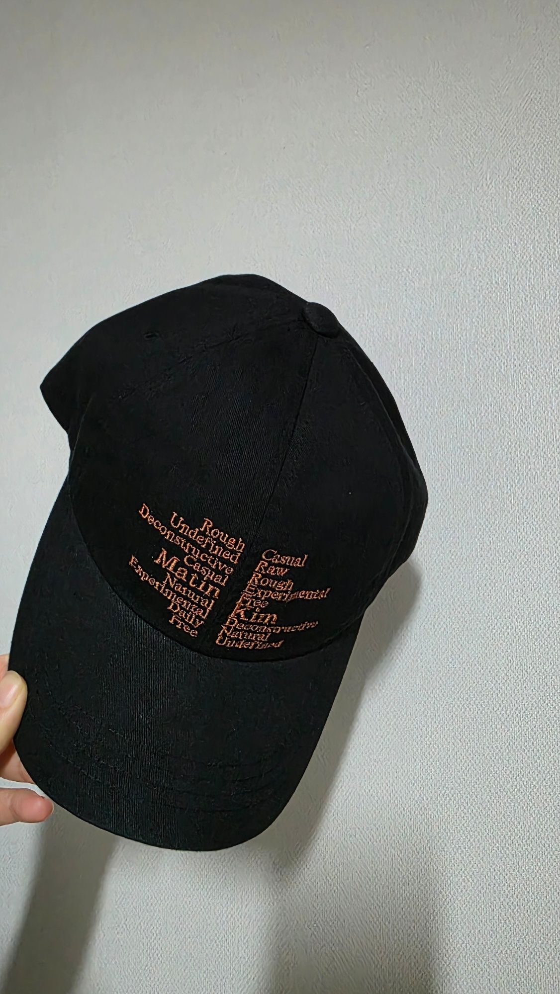 【MATIN KIM】完売品再入荷 LETTERING BALL CAP MATIN KIM] LETTERING BALL CAP IN CHARCOAL | もごつ