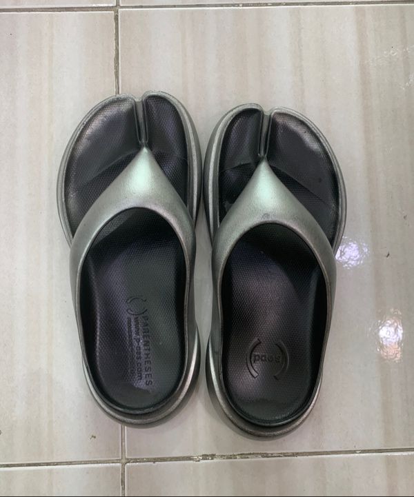 MUSINSA | PAES Flip Flop 02 / Silver