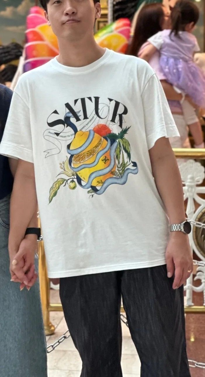 ◆SATUR◆ Ribbon Citron Graphic Short Sleeve T-Shirt Saturda MUSINSA | SATUR Ribbon Citron Graphic Short-sleeved T-shirt