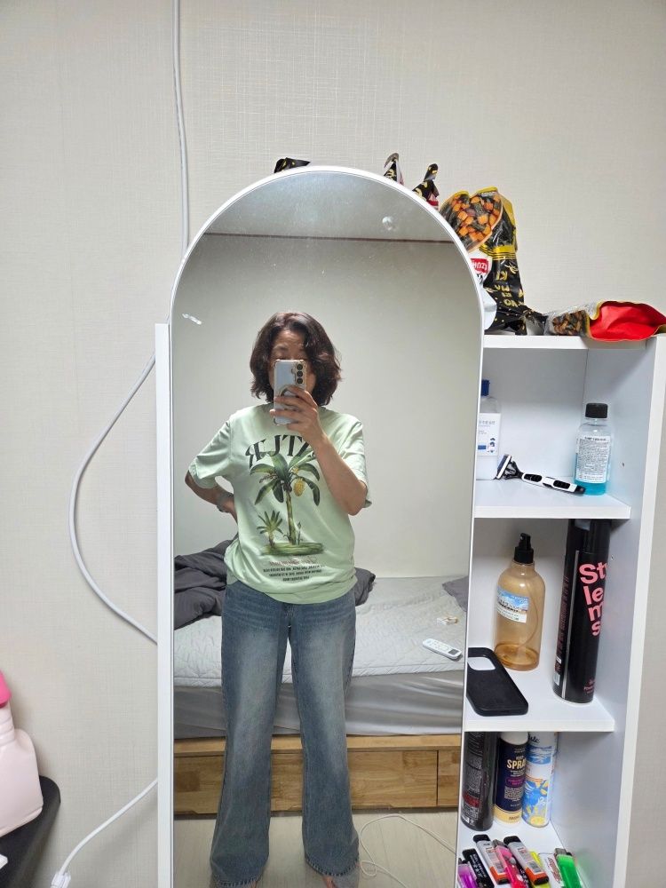★SATUR★ Banana Tree Graphic Short Sleeve T-Shirt Saturday SATUR | 세터 | (W) 바나나 트리 그래픽 반팔 티셔츠 세라돈 민트