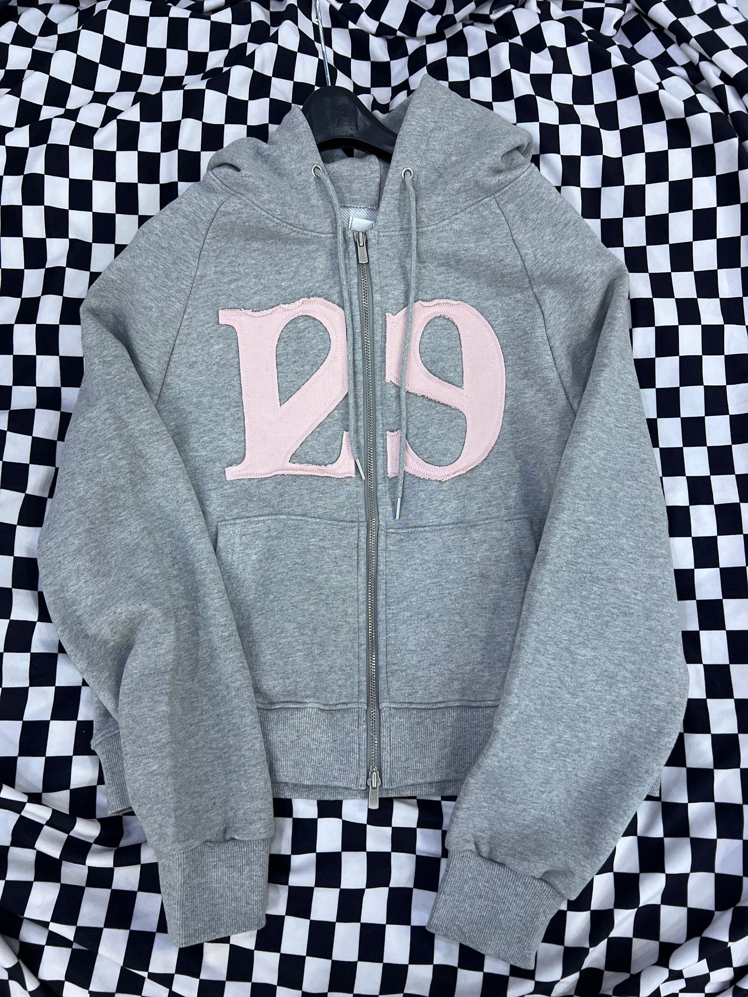 MUSINSA | ILLIGO 129 Logo Patch Hoodie Zip-Up Light Gray
