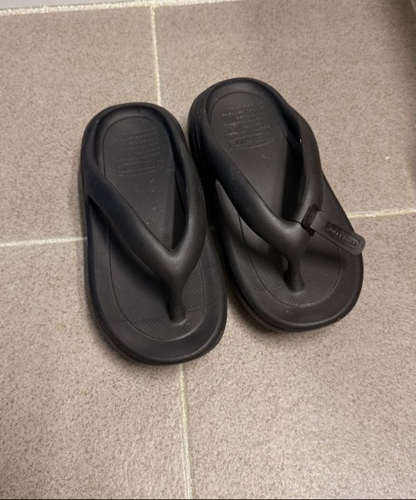 FRAY I.D TAW&TOE Zerovity Plumpy ブラック M FRAY I.D TAW&TOE Zerovity Plumpy ブラック M TAW&TOE