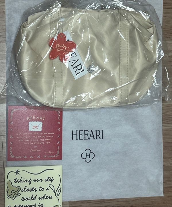 ★HEEARI★ [29CM Exclusive][MF X Heeri] AURORA SHIRRING MINI MUSINSA | HEEARI Aurora Shirring Duffle Mini Bag_Ivory